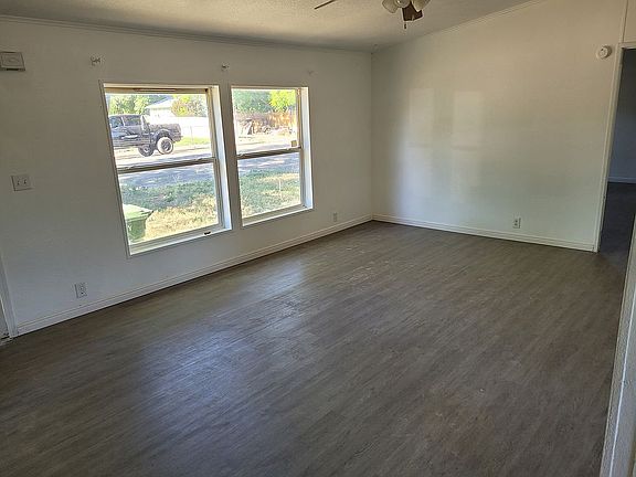 5th image of 546 D St W