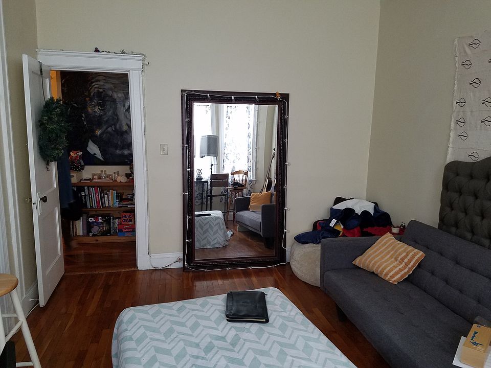 2nd image of 1197 Commonwealth Ave APT 1F