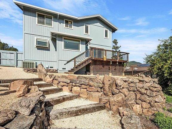 2nd image of 4828 Iroquois Trail