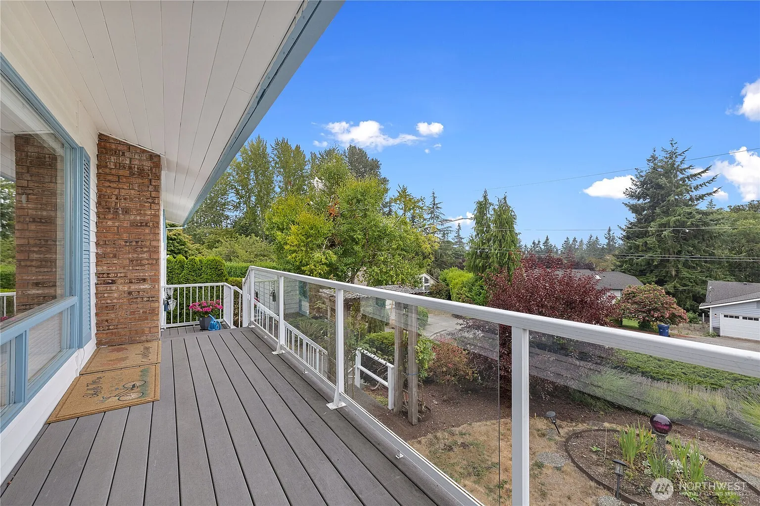 9217 46th Avenue W photo 1