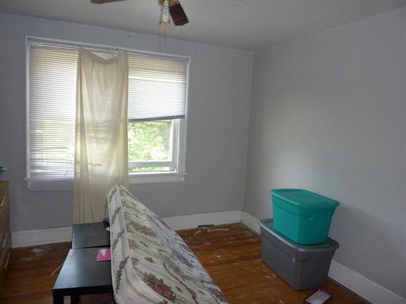 3rd image of 1197 Cedar Ave