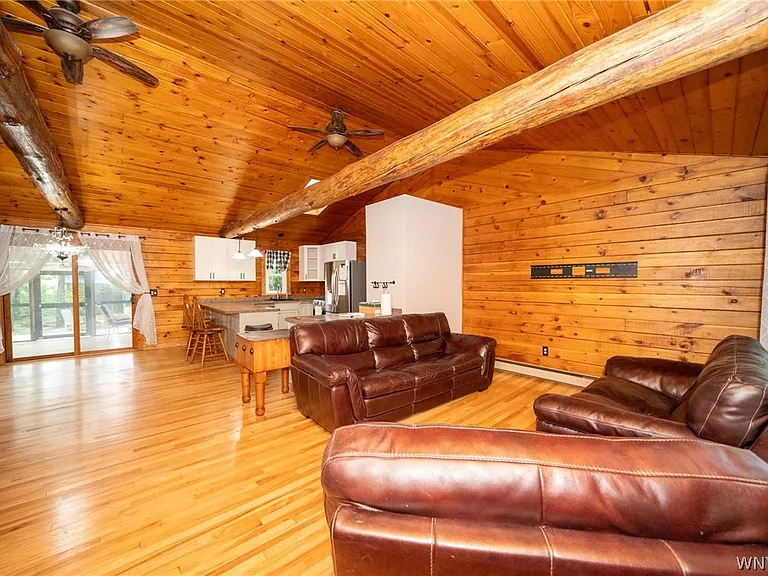 8376 Cobblestone Ct — Photo 18