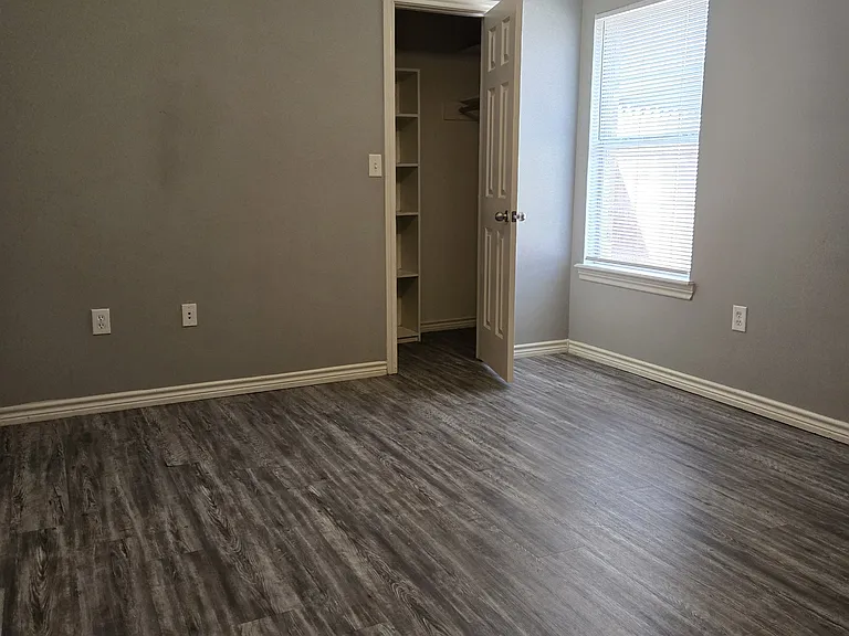 5418 Kemper St #A — Photo 17