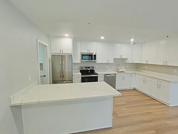 4th image of 120 Alma St #A