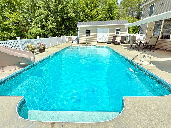 5th image of 8 Clark Circle