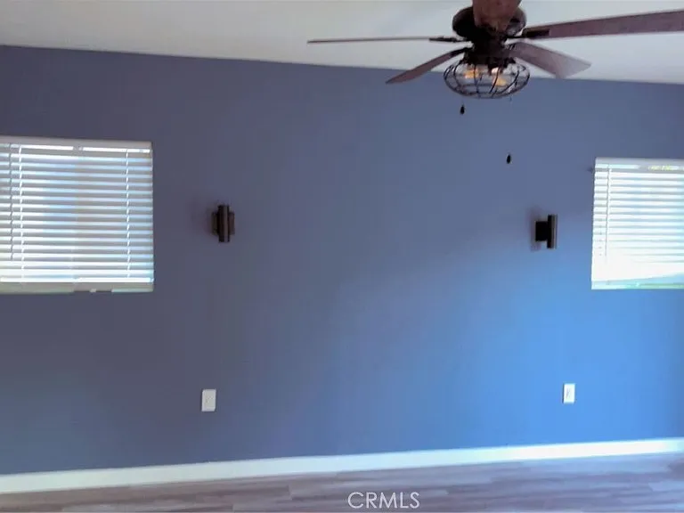 5779 Enfield Ave — Photo 20