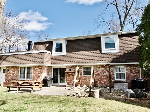 3rd image of 3501 N Vienna Woods Dr