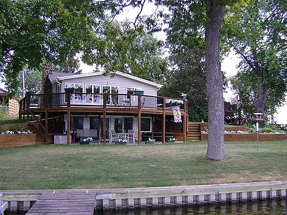 3rd image of 16486 Whitehead Dr