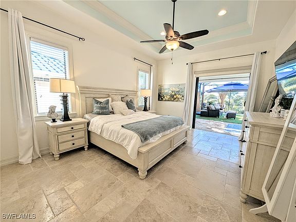 5th image of 3802 SW 17th Ave