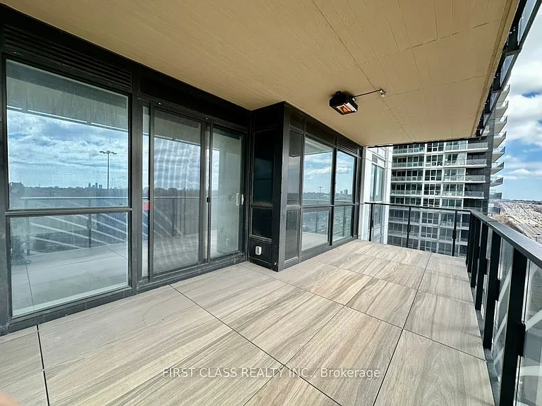 27 McMahon Dr #1003 — Photo 16