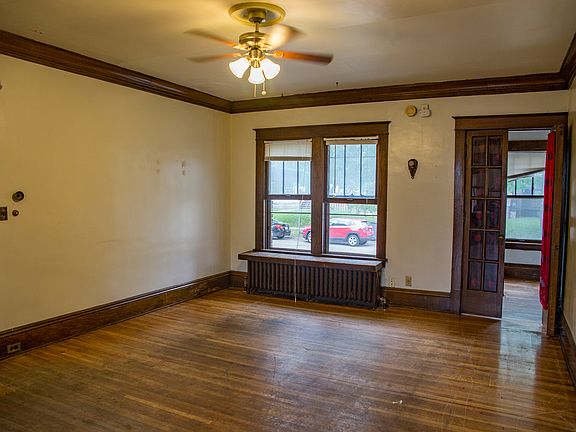 4th image of 417 11th Ave SE #10
