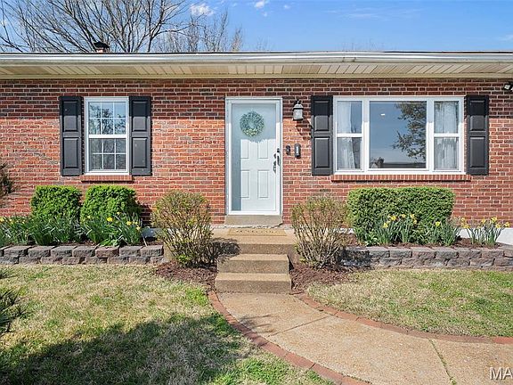 4th image of 9317 Aster Ave