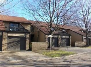 597 Dade Ln #274, Richmond Heights, OH 44143