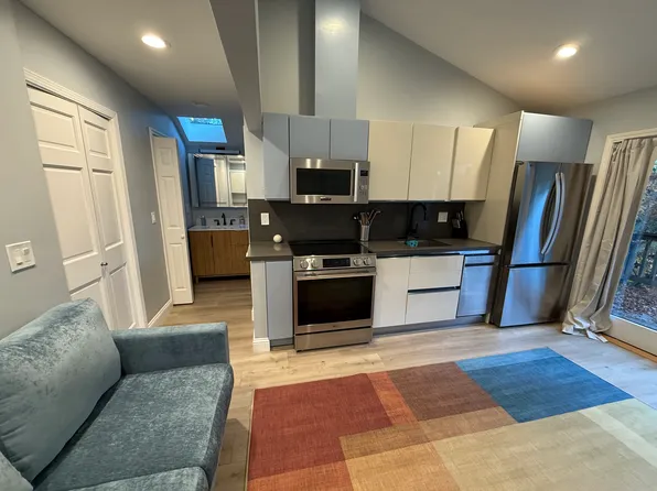462 Lockewood Ln #C, Scotts Valley, CA 95066