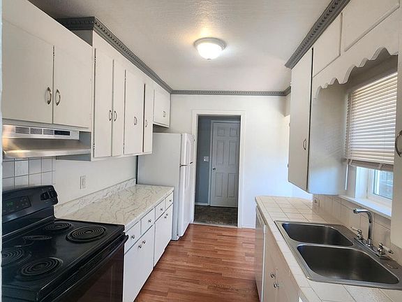 4th image of 1317 S 6th Ave
