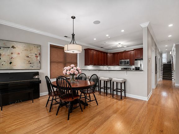 5th image of 1941 W Armitage Ave #2E