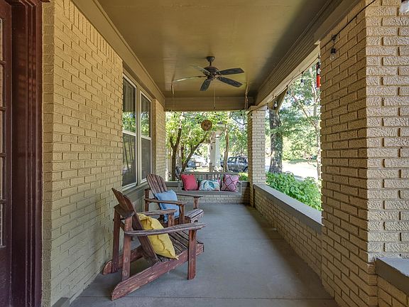 2nd image of 1849 Evelyn Ave