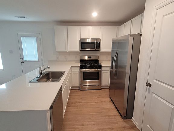 5th image of 4151 Brazos Brook Trl
