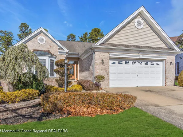 5 Sahalee Court, Jackson, NJ 08527