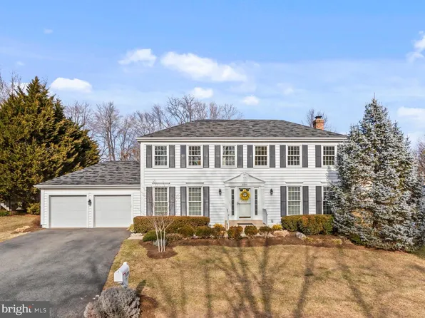 11205 Maine Cove Dr, Gaithersburg, MD 20878