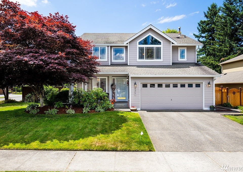 1st image of 8924 181st St E
