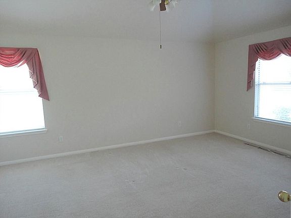 5th image of 14707 Hallwell Ct