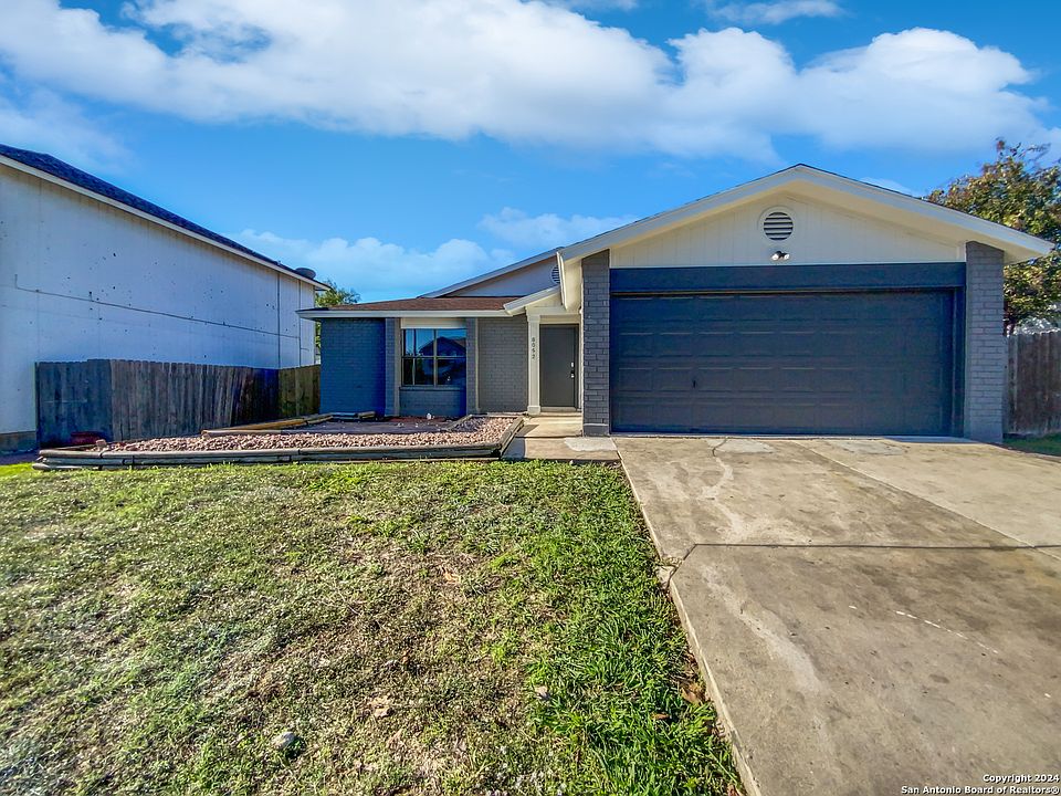 1st image of 8052 CORAL MEADOW DR