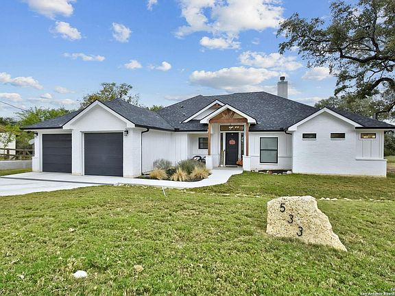 2nd image of 533 Oak Hills Dr