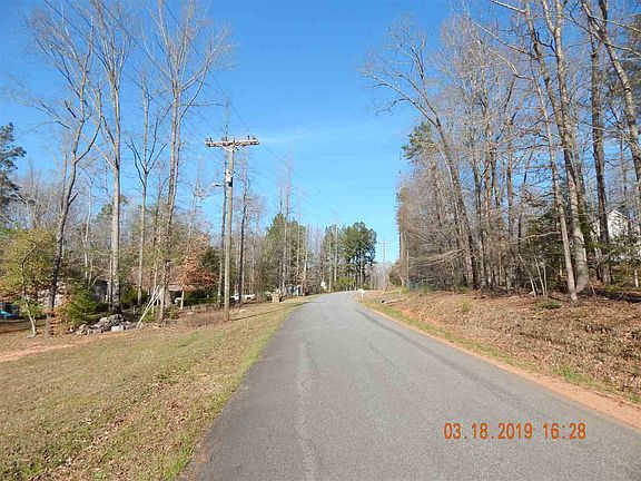3rd image of 751 Pearson Town Rd