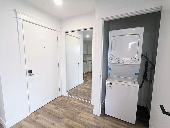 3rd image of 10882 98th St NW #308