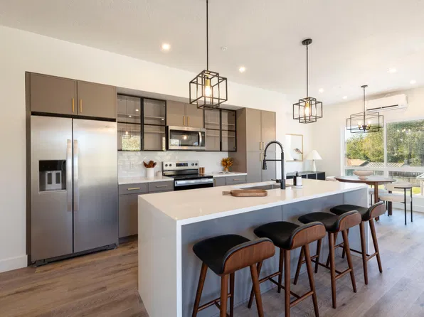 880 E Rowley Dr #104, Salt Lake City, UT 84107