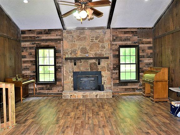 2nd image of 3983 Lelah Ln