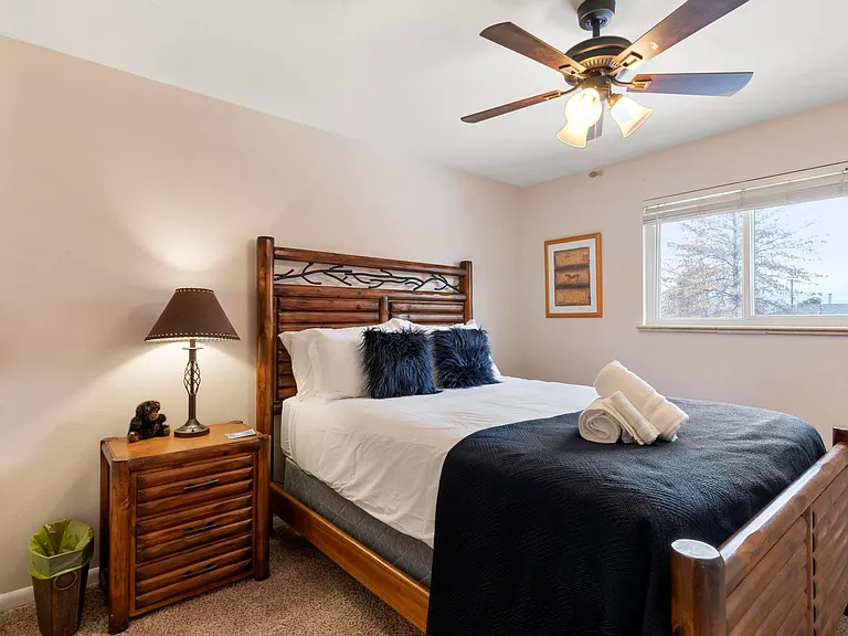 2105 Eagle View Dr #1 — Photo 8