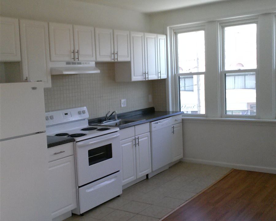 4370 Murray Ave 1
