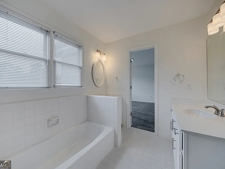 5795 Dovnick Dr — Photo 39