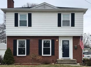 1940 Chamberlain Ave SE, Grand Rapids, MI 49506