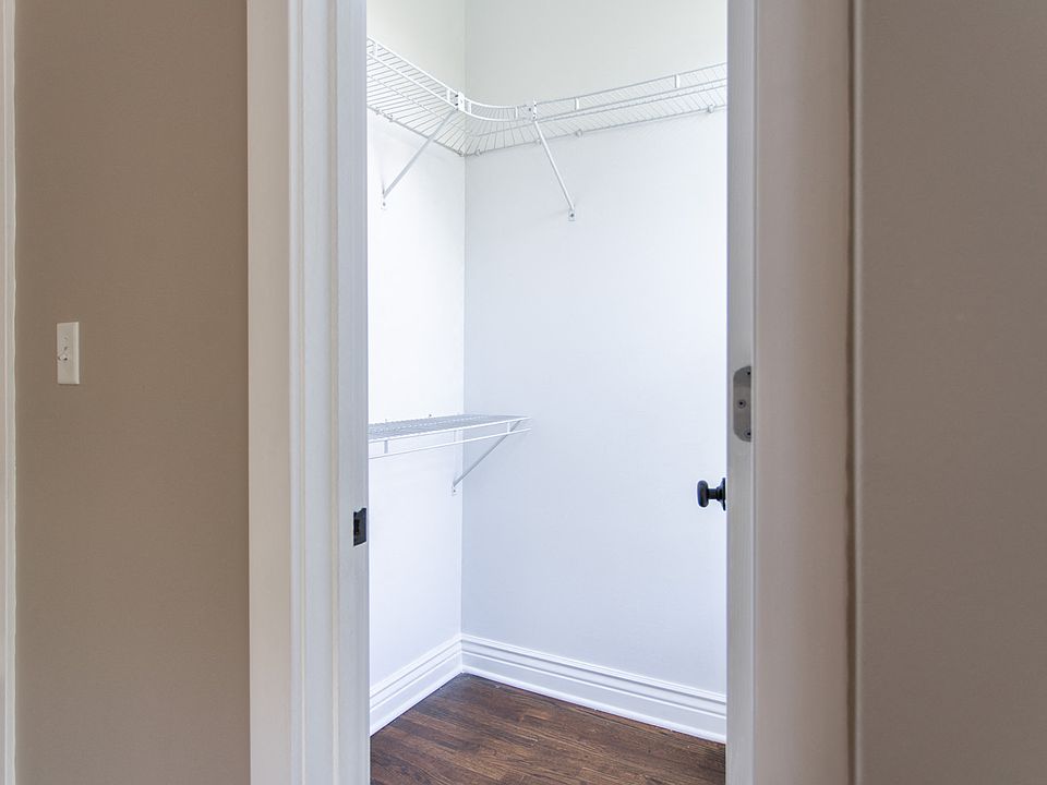 Remodeled Unit - Walk-In Closet