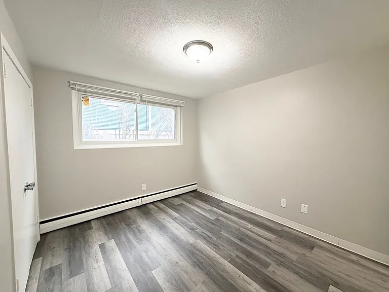 Powderhorn Park Apartments — Photo 12