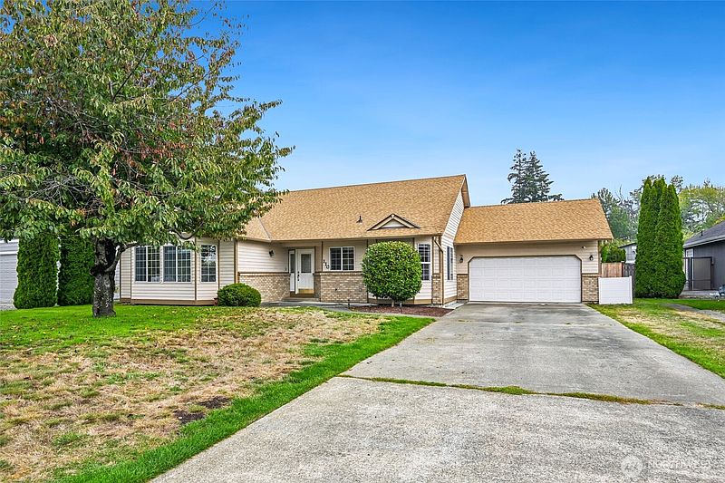 2nd image of 110 23rd Avenue