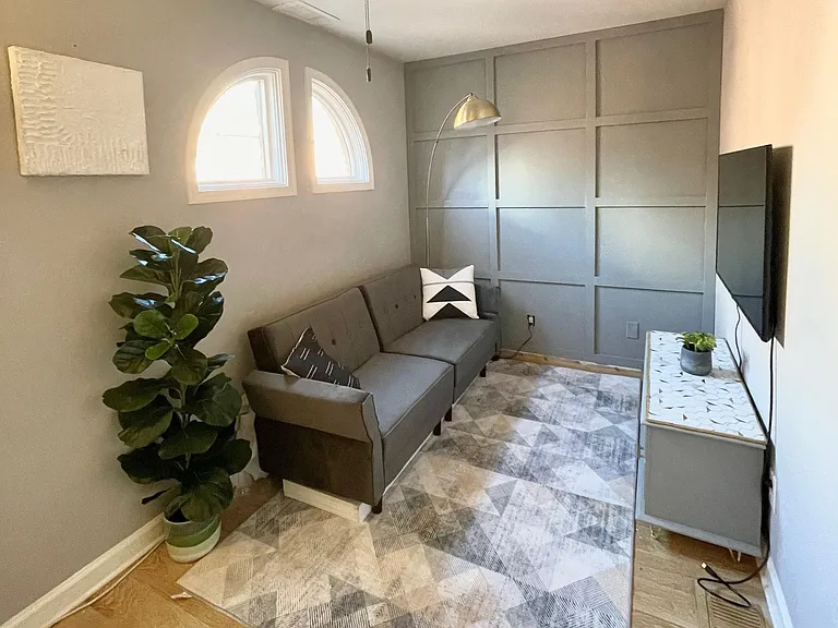 Office area, or can be used as a Guest Room, or a mini living room for the second master bedroom