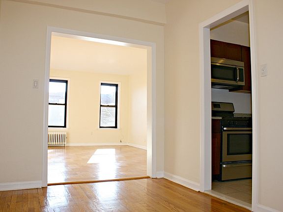 4th image of 486 Brooklyn Ave APT D2