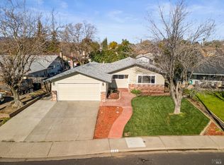 142 Troy Ct, Vacaville, CA 95687