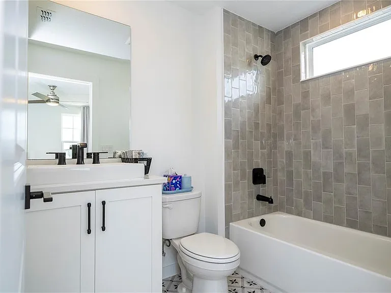 2184 Broadbrook Dr — Photo 50