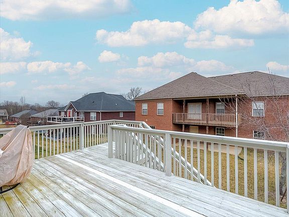 2nd image of 109 Goring Ln