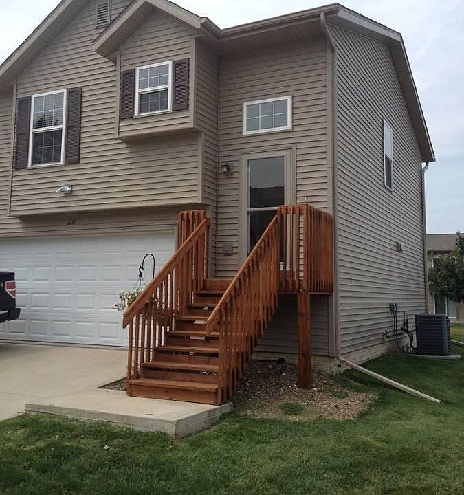 1st image of 120 Jefferson Ln