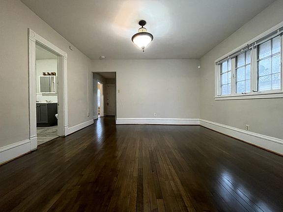 2nd image of 3029 Aldrich Ave S #2