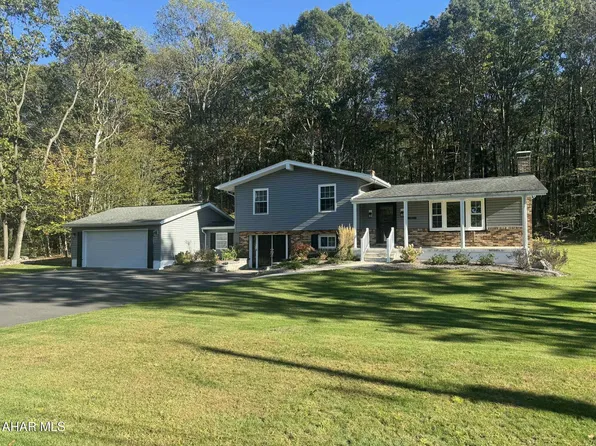 895 Coach Rd, Cresson, PA 16630