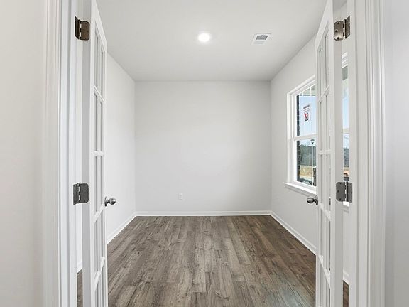 4th image of 117 Depot Cir