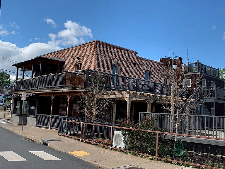 Belmont Heights — Photo 18