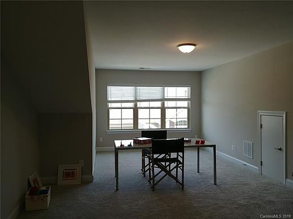 5th image of 1406 Somersby Cir #10B